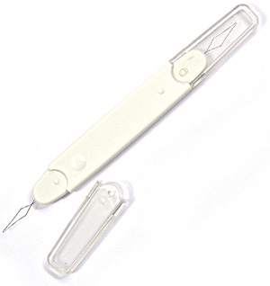 Clover Double Needle Threader